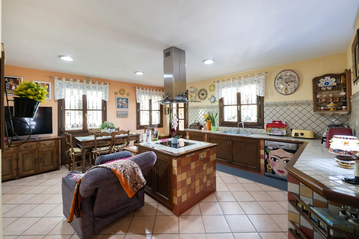 123fe053-09e4-4906-bf1b-e442d42b00e3