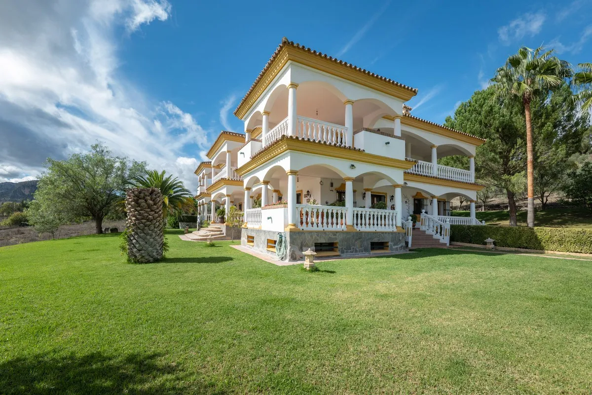 66ad53fb-fb24-474d-9924-6bfb52cf17e1