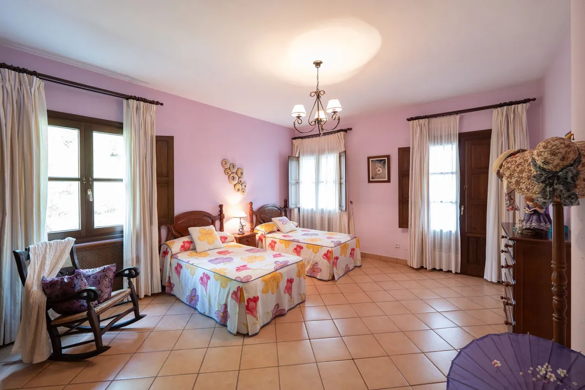 efbe2258-3eaf-4f71-8a0d-9ed7877a5840