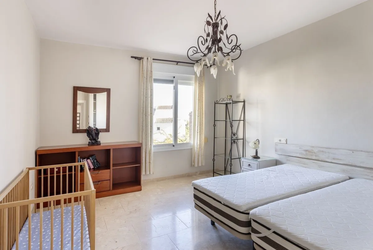 61fa347c-4f31-4473-8725-1e8bf6350978