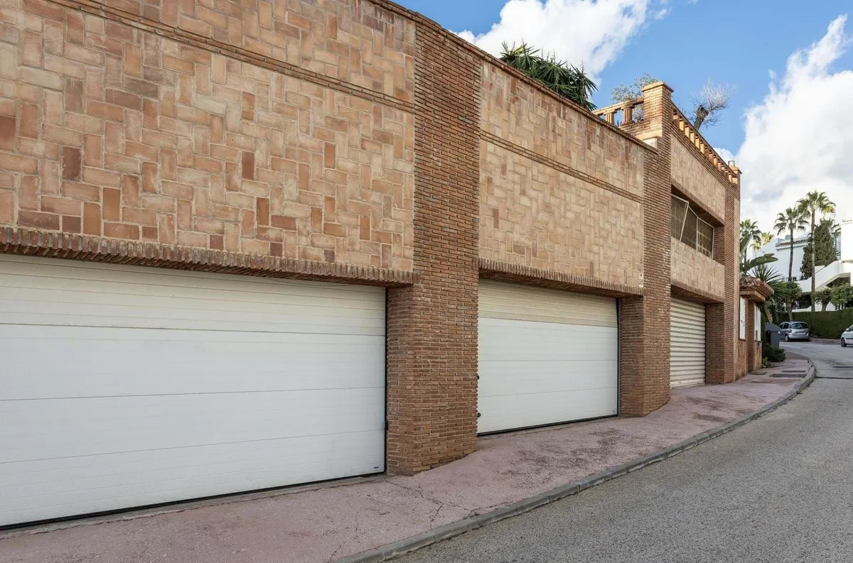 9b744364-0276-46b0-8ede-b2c72a61a0c7