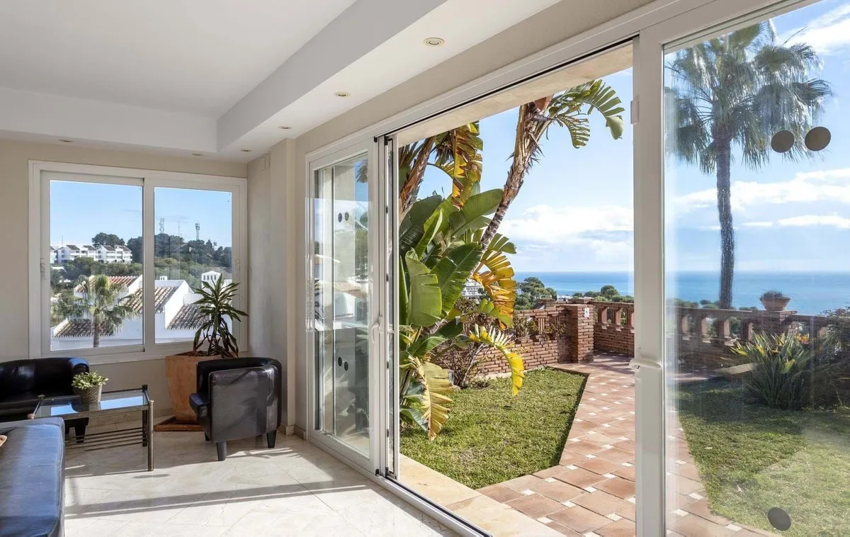 a3a0ea7c-3faf-49c0-9d59-bedbfc7afae9