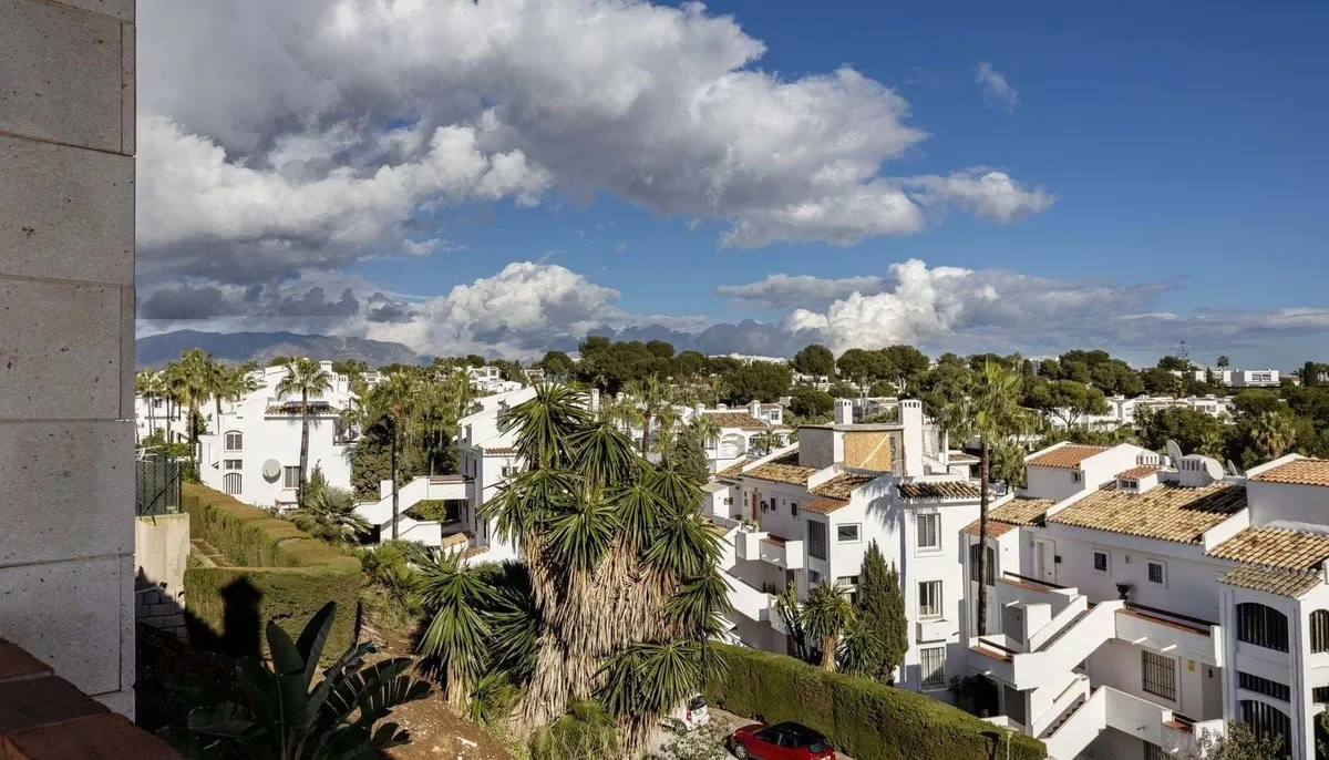 b4e82b1e-1612-4949-8dd5-9f28f1825686