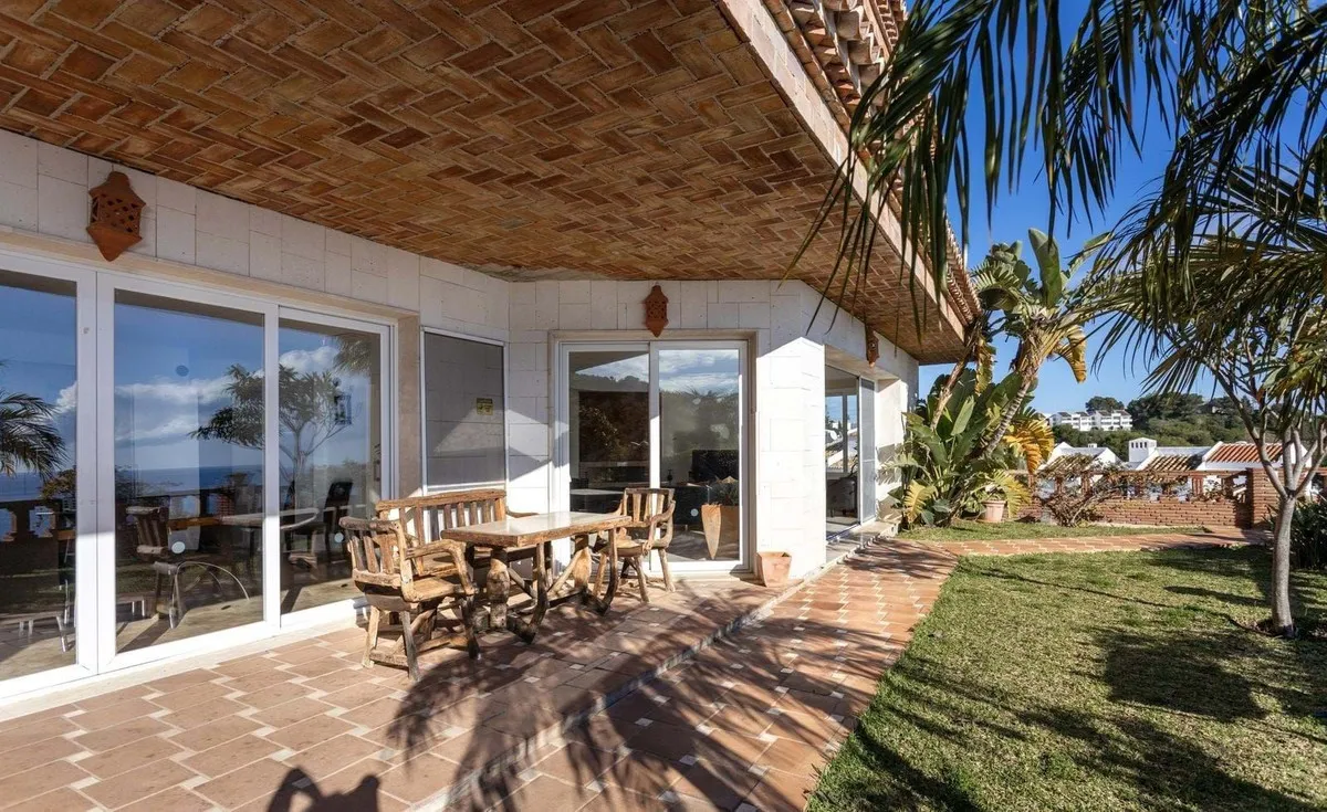 c5a3fb27-5691-4003-bc55-e8b9c0e6aaa3