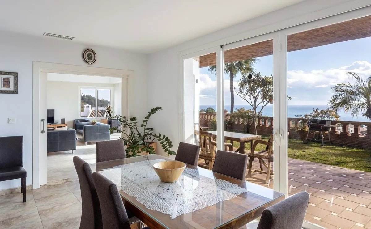 f54c98a8-1ee5-46bf-87b2-46339ff3e5e3