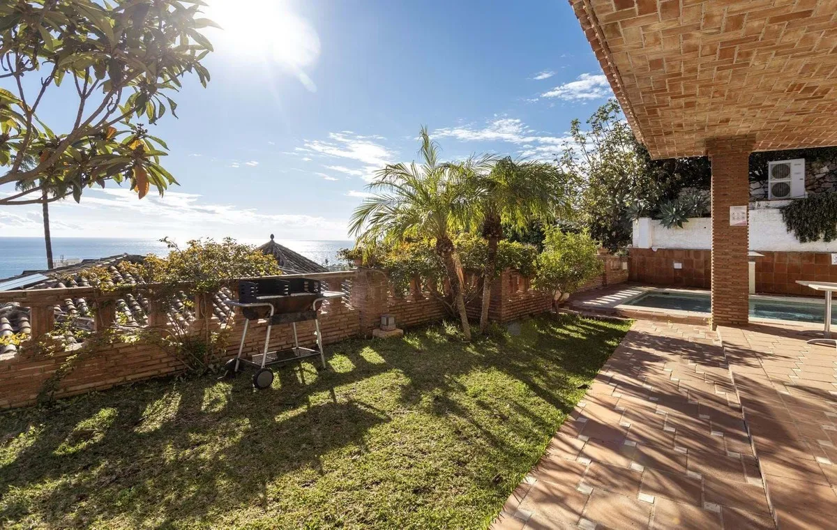 f74d1531-ea57-4fbd-a477-91724d41dbbd