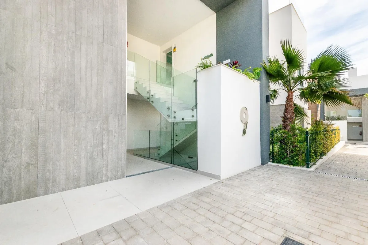 67499c11-ab54-4f15-98c5-e43ccb127244