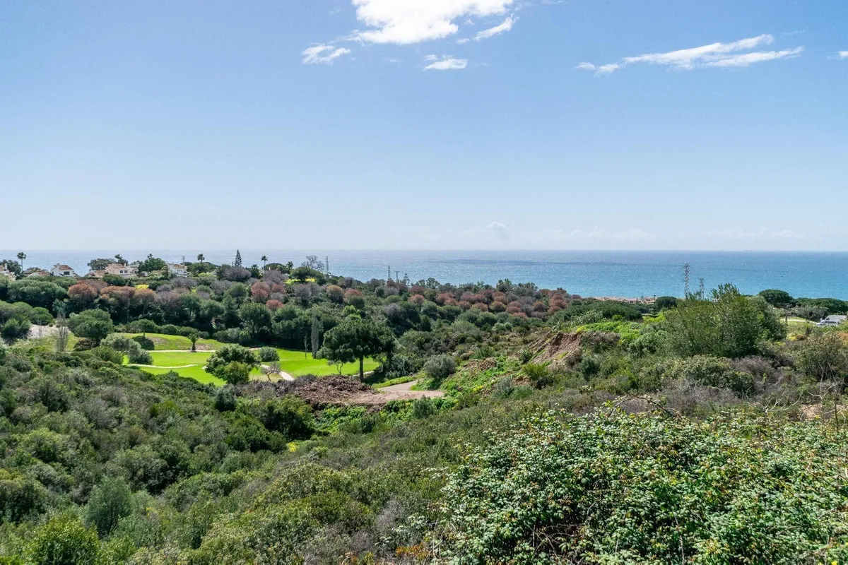 6b65ac12-4fcb-4c13-b500-f9ac39b55960