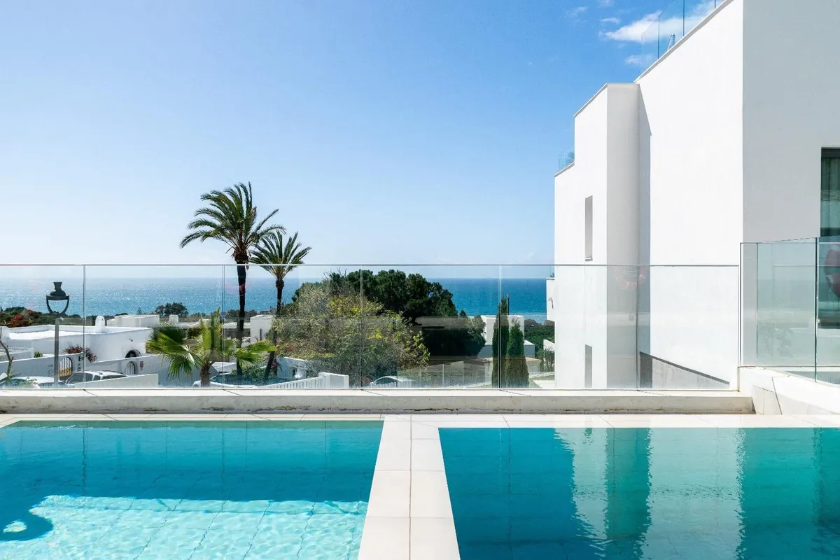 741bcdf2-5c34-45aa-93f9-62d161afb9a8