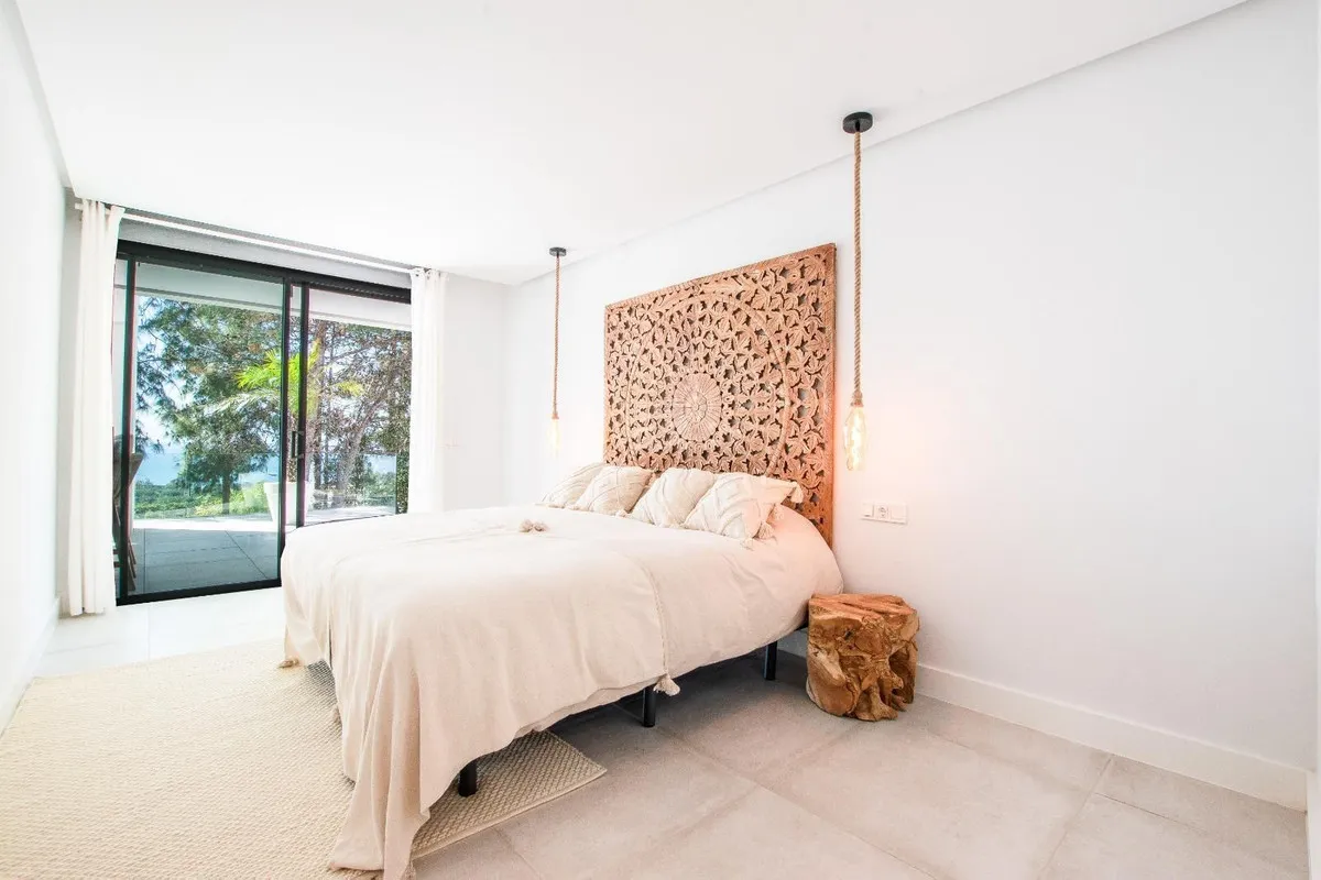 c14f11f5-0fbc-4e2e-b34c-ca767f5fc12b