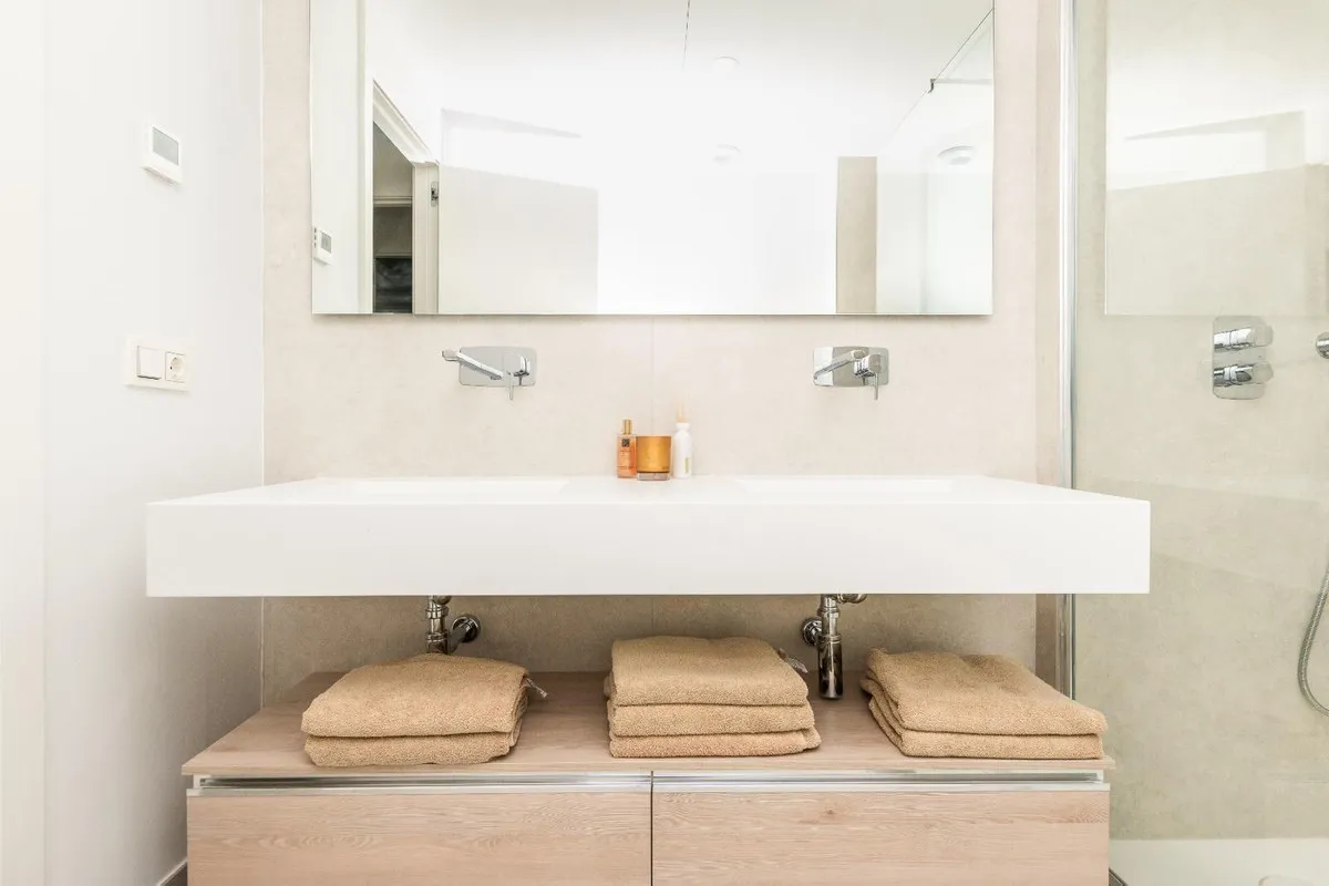 f0e6aaa6-a330-4a39-a5df-aaaf8840a56f