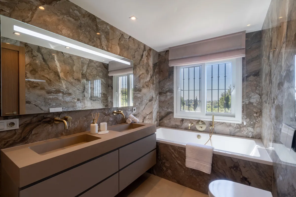 d8b5d794-946b-4724-9267-24264f1cb4cd