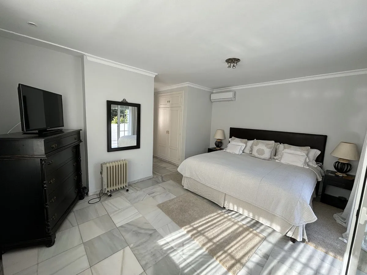 0936db3c-60a8-4d6e-acd0-b5077ddb320c