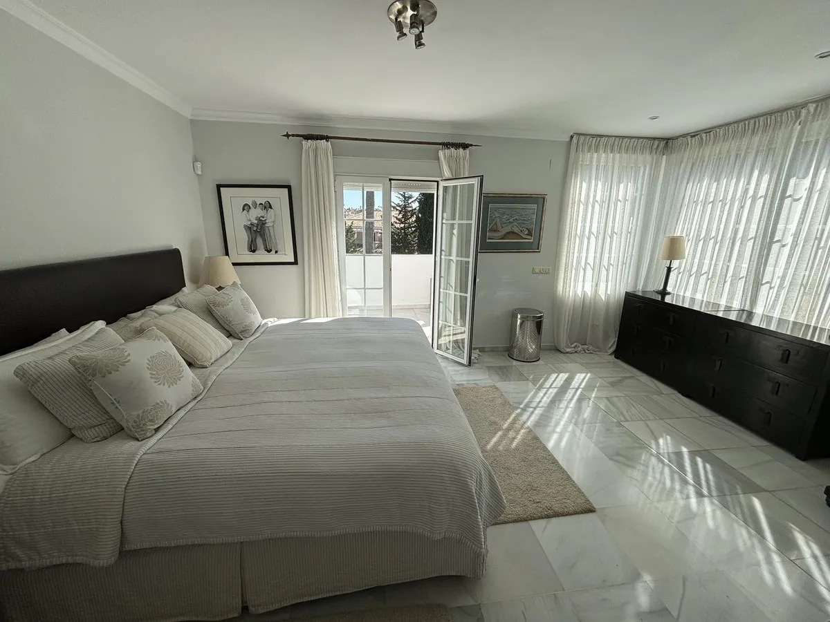 5717871e-61e7-4421-90d5-faa8bf122e85