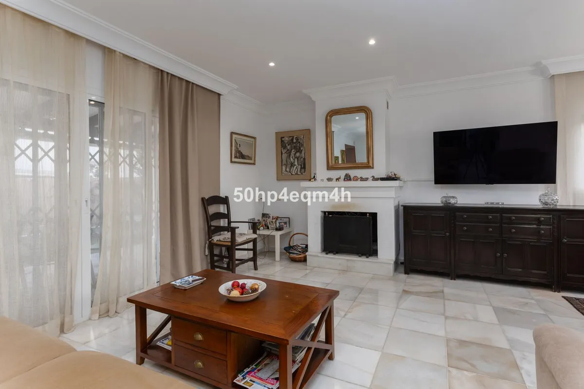 9ab5d177-d499-49cd-a64d-198cd2e7743f