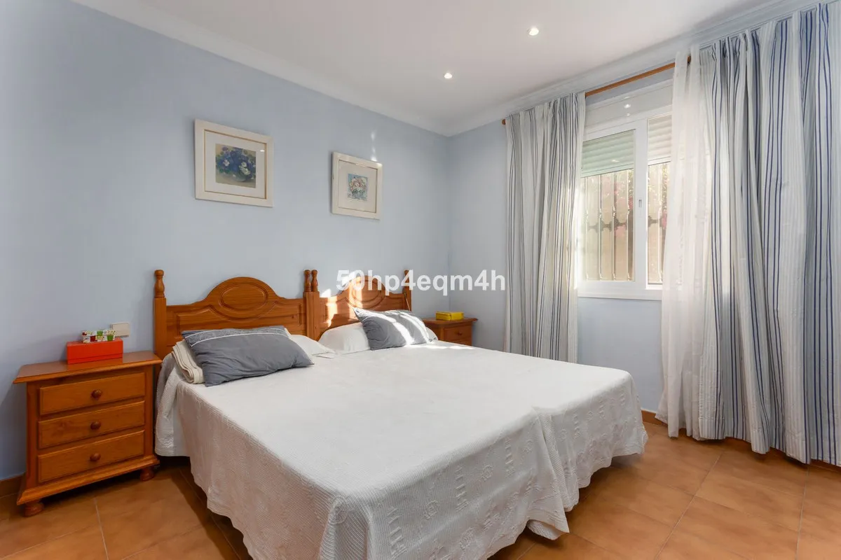 c7af4a92-1af4-44b8-8f5e-0b779aaad41e