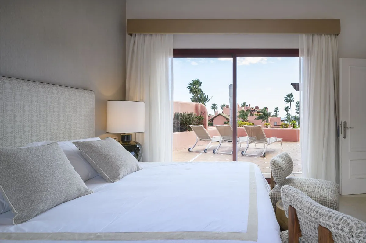 6ce41a19-ee12-4b9c-aed4-0bcc7c1fb3de