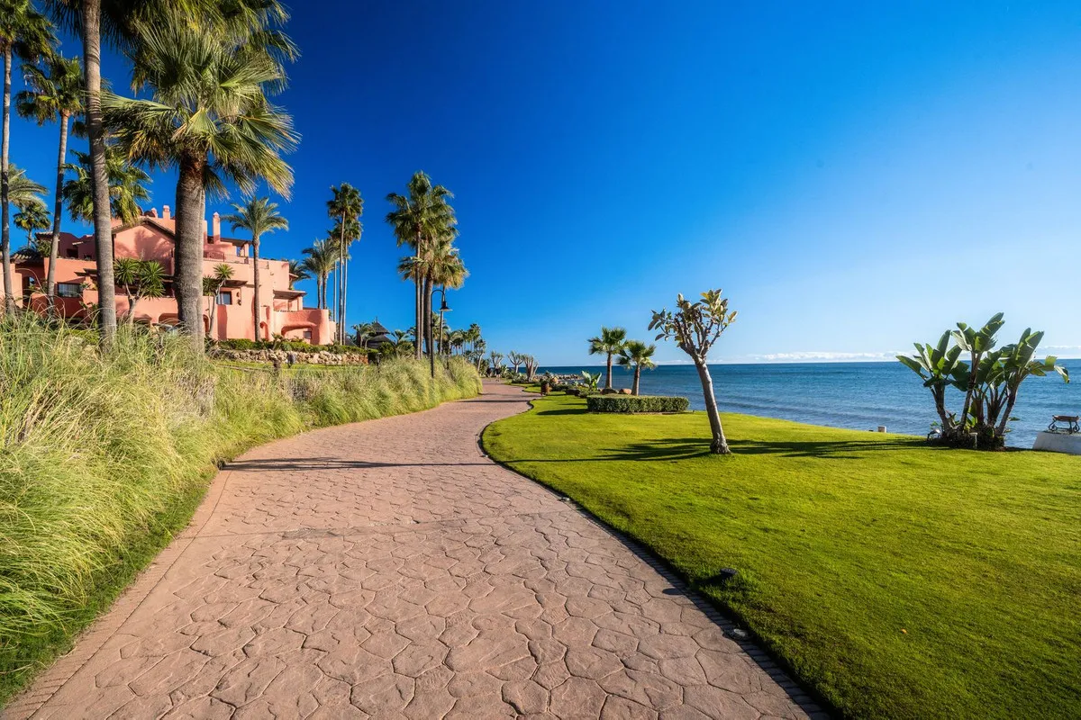 fddaa29f-40a1-4b37-884e-835e9f260b34