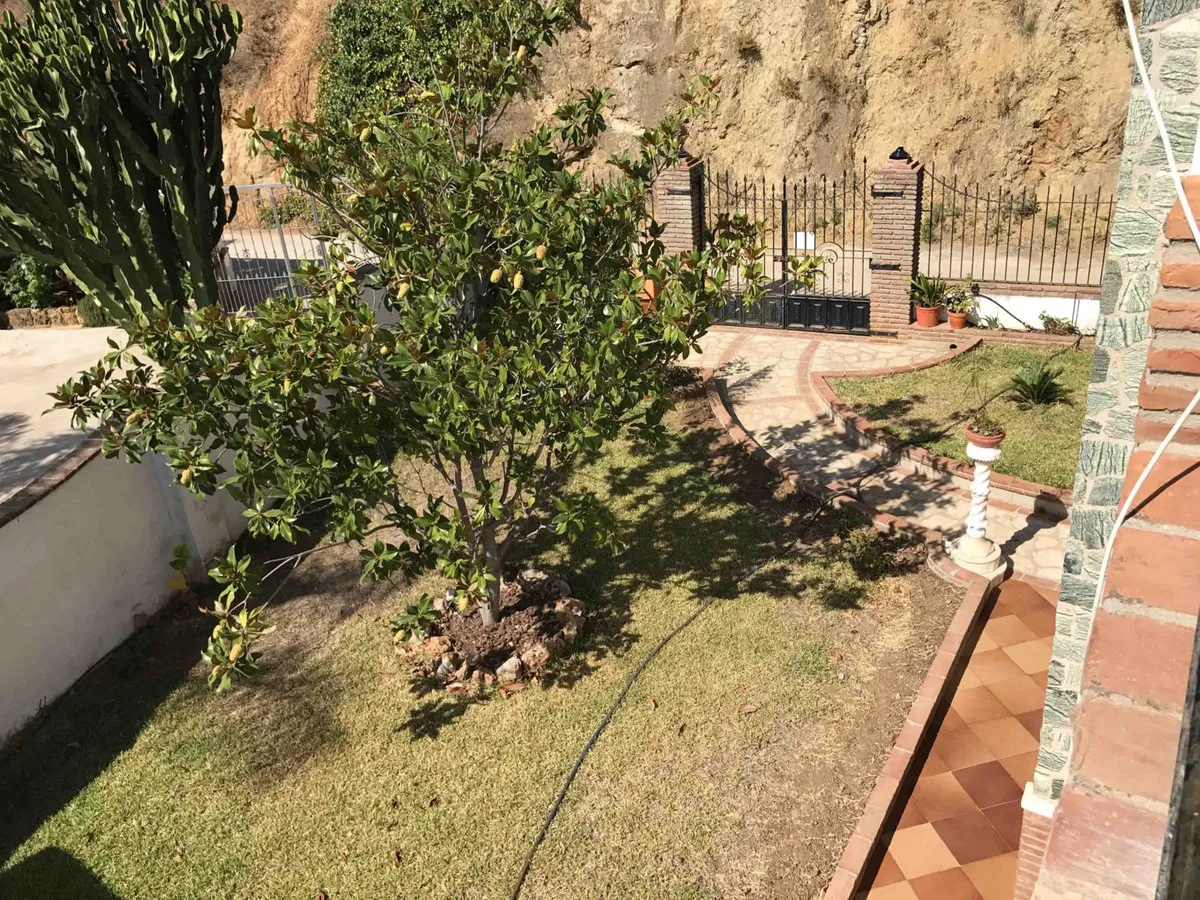 14fb50ae-e48d-4240-8ed3-6c591d0b4434