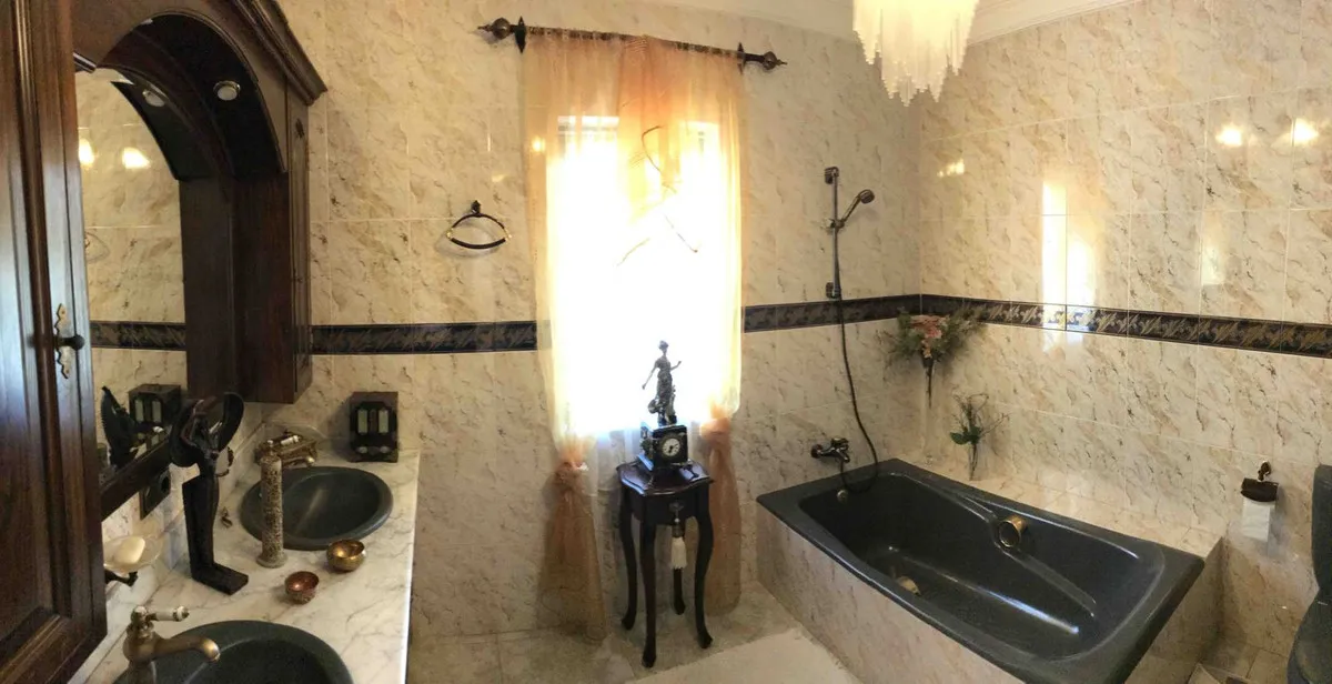 2da3034c-30f1-43aa-a52e-6aa24be280be