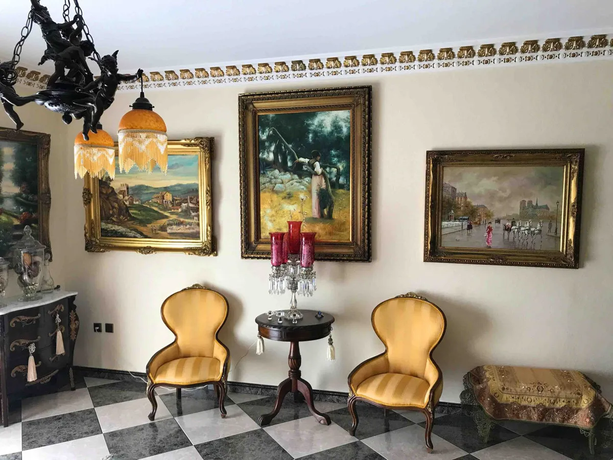 f17643c9-0d2d-4cbc-b57d-4ee5bf327abc