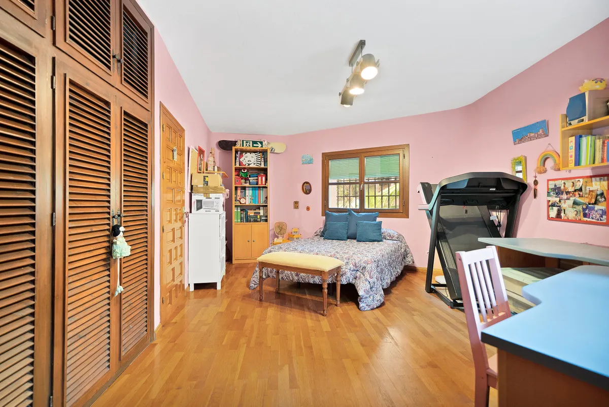 a0fa33ef-9a59-4c45-a12e-9dd7290342e2