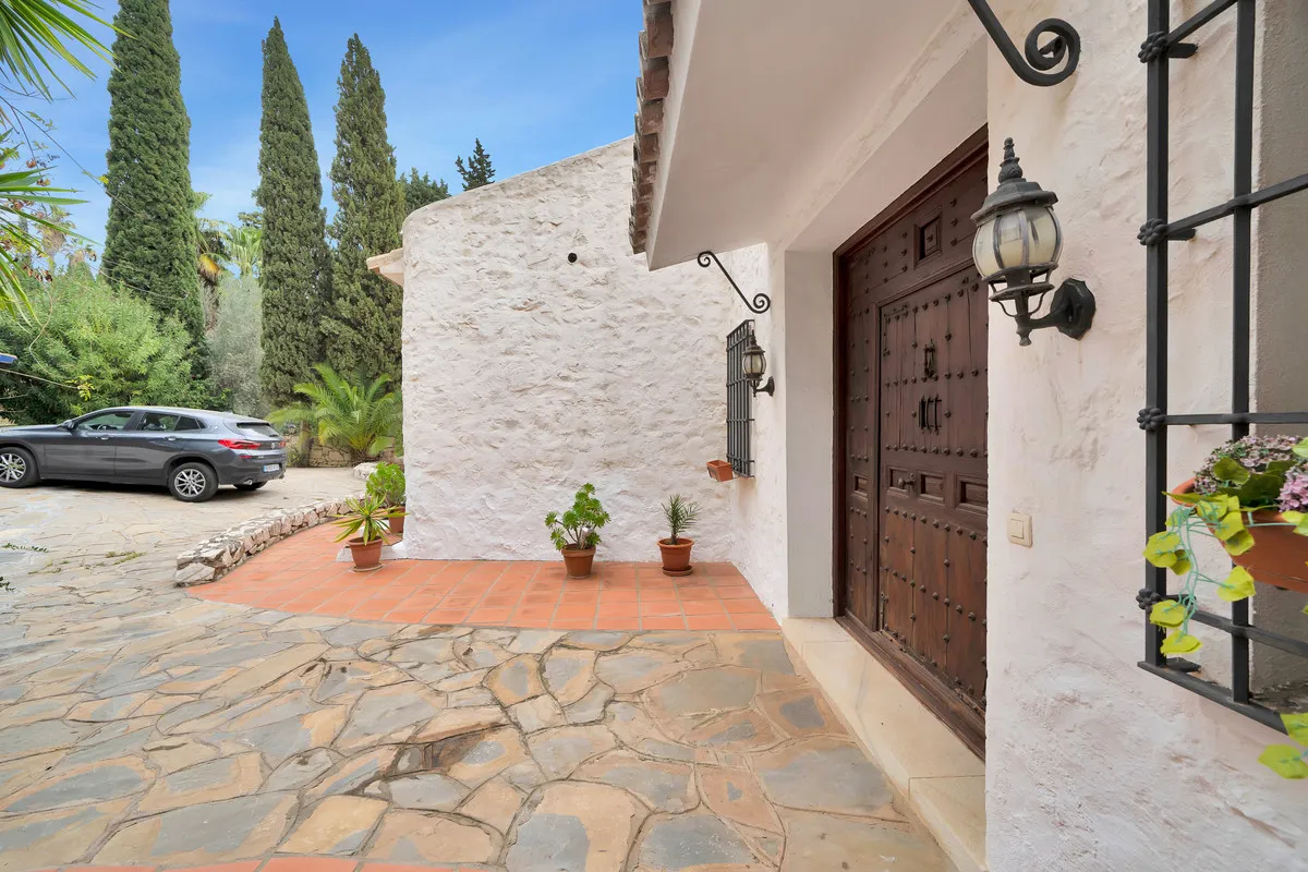 b788520c-d7ed-40fc-aea2-1405b4398c00