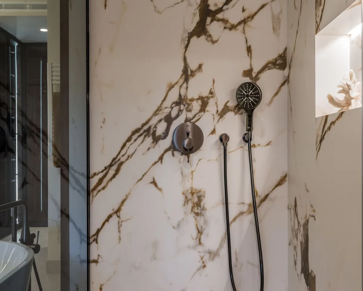 6e6d8c15-5088-4ced-9281-5caab886c691