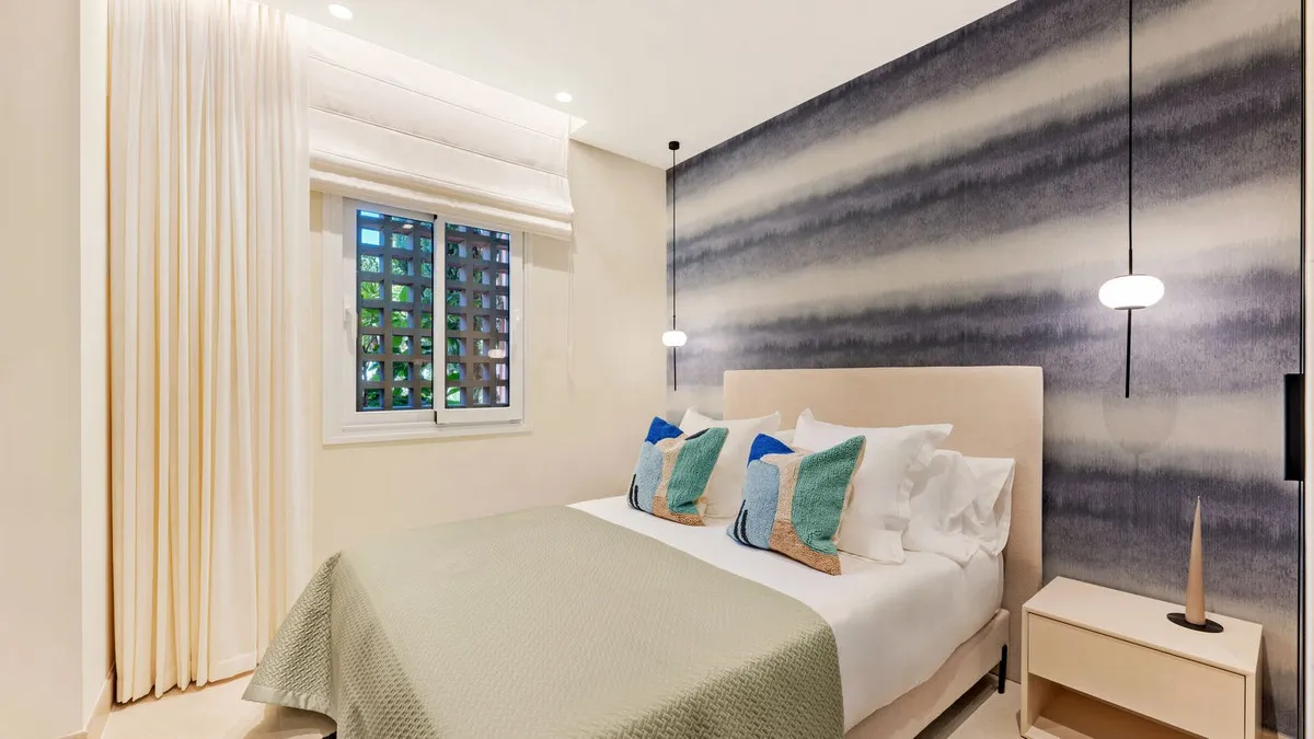 8e57ce72-1d6c-46b6-a5b0-41a2890cf22c