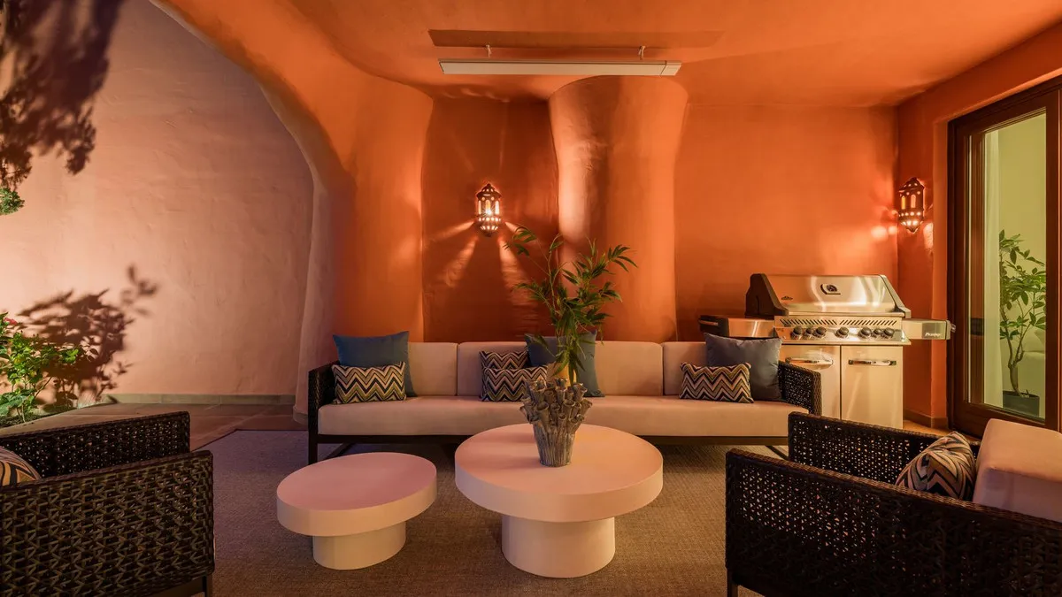 a4d019ee-fa70-4dc1-9f3d-90a1dafbc0ba