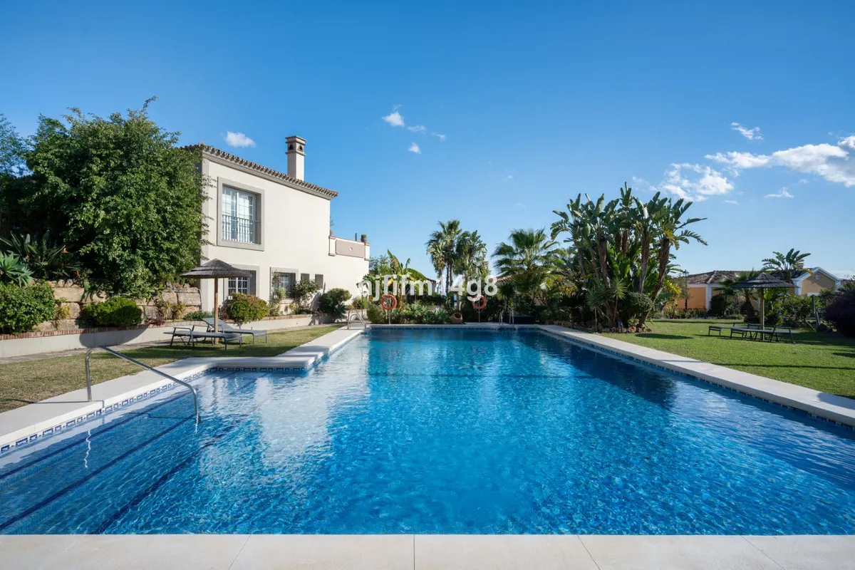 119f43ec-12cc-4e8d-8719-de83f8c4a600