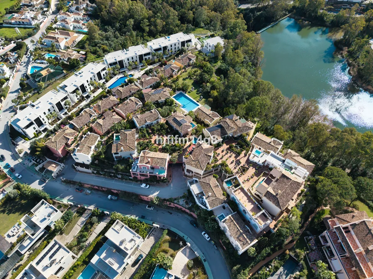 1ad7656c-6750-44b7-9487-e2130ba97c05