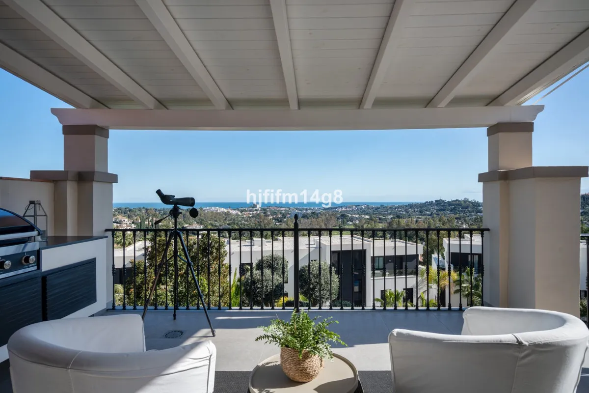 9e9ff202-7b52-41cd-a8f2-910af8dbad92