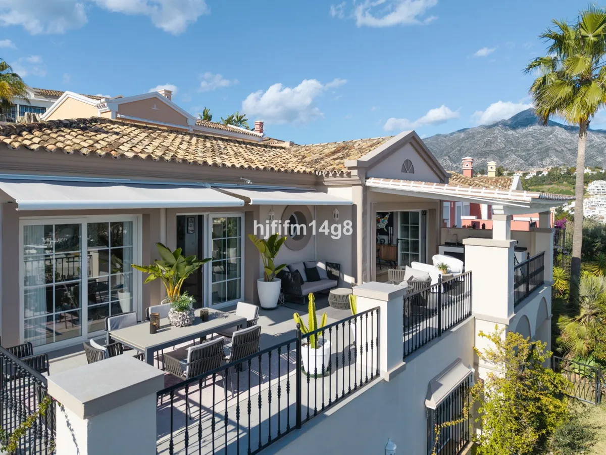 fe93ab7b-990d-4c53-84e8-4d061a92a8ce