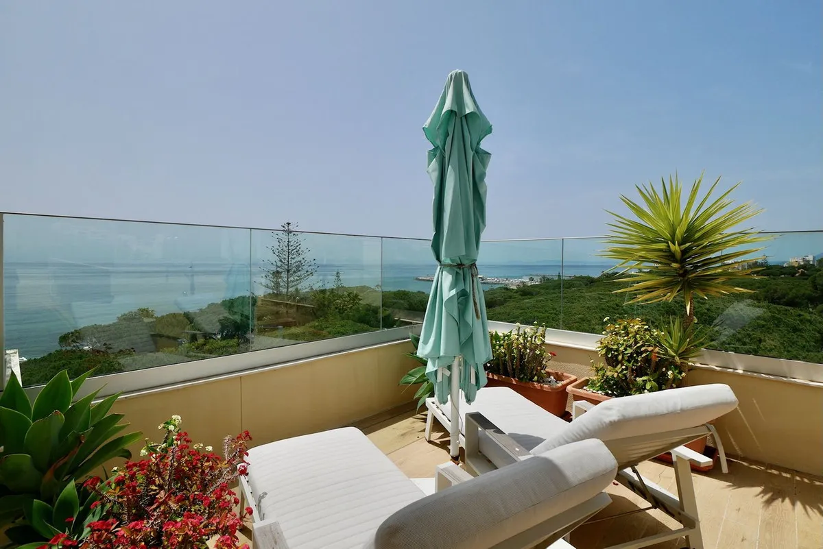 1304e056-68cd-425a-ae75-52c9f59546b8