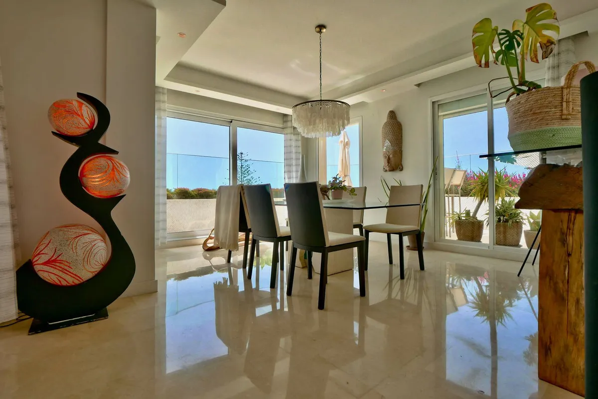 9e70cc33-d9f7-4719-9476-f0f6f25f66f3