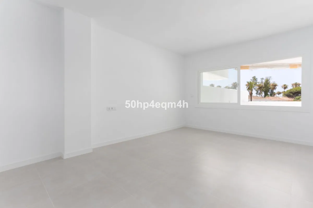 6efb2161-59a8-46dc-bc26-b789d78a1d7e