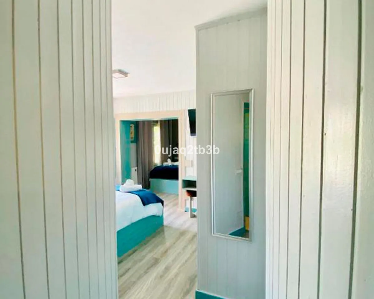 15bdb1be-27f9-4619-82a1-75ff323299c1