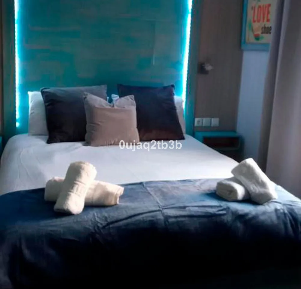 1b262f2c-aa11-4fc8-920e-4de3cb3d2785