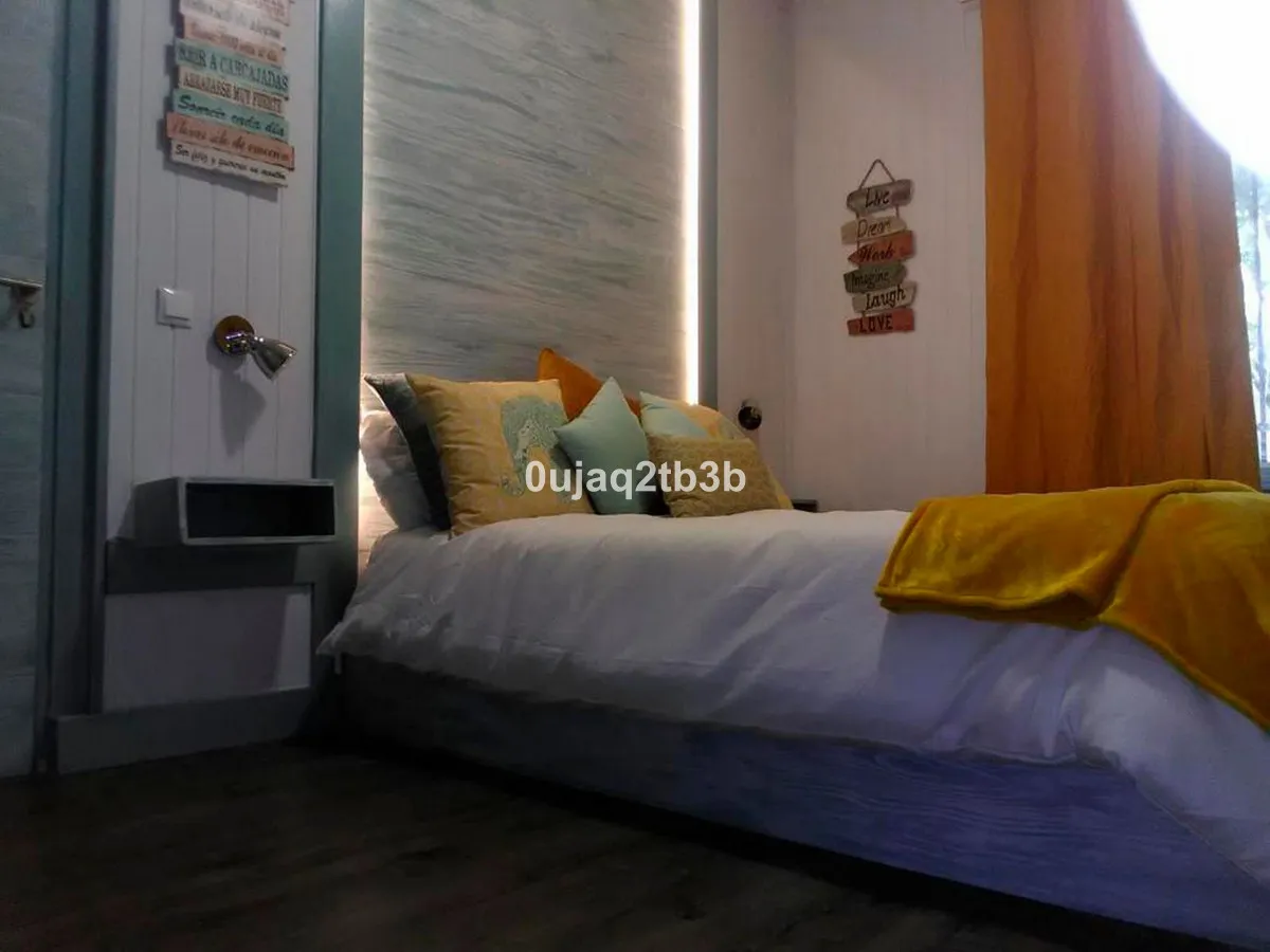 f1a62170-ec77-4d5e-9bc4-f3841cb5b795