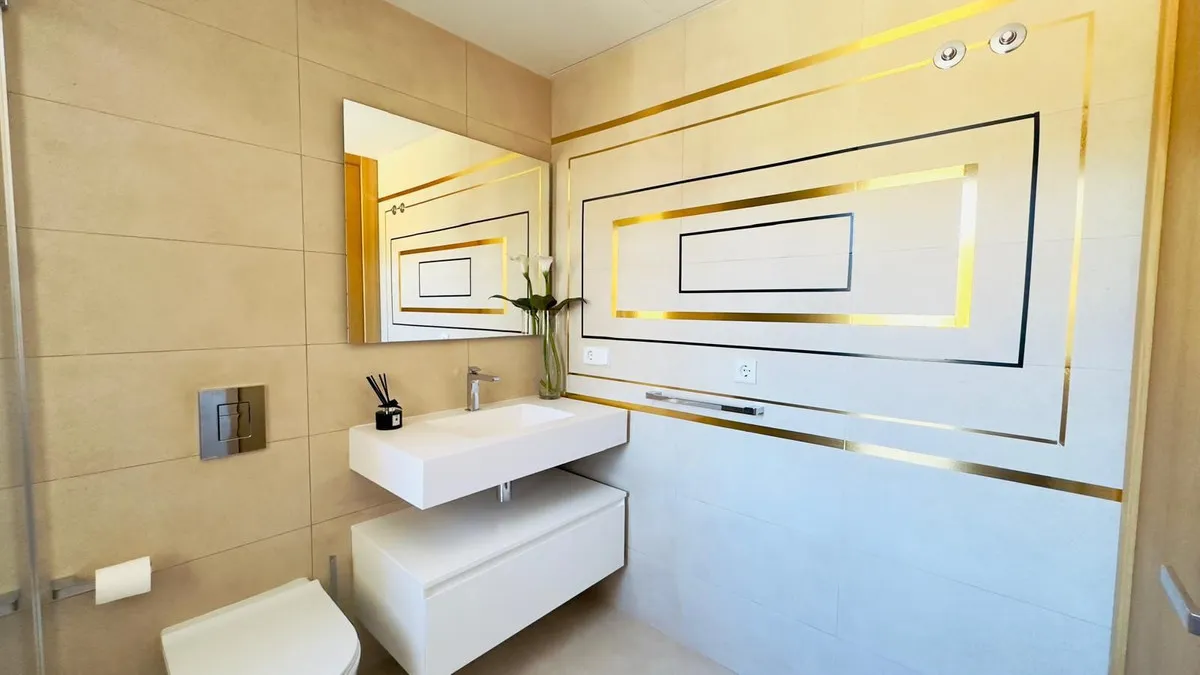 81eb2c19-fbde-44f0-9836-1d73e3a119db