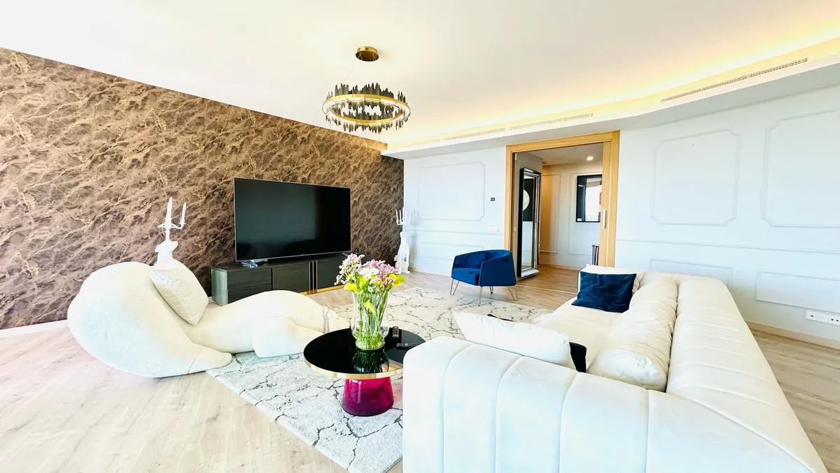 9885d784-67aa-40f3-93e2-748a52d68157