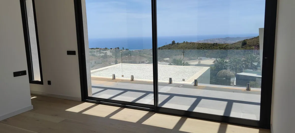 ac413a5e-8267-4ab0-97b7-4e494bc35edf