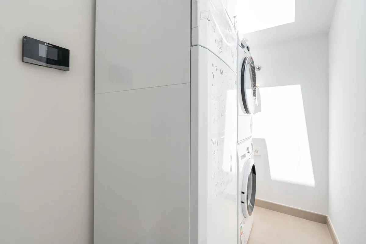 38678397-0f51-4e1c-81b6-96946e1f5d98