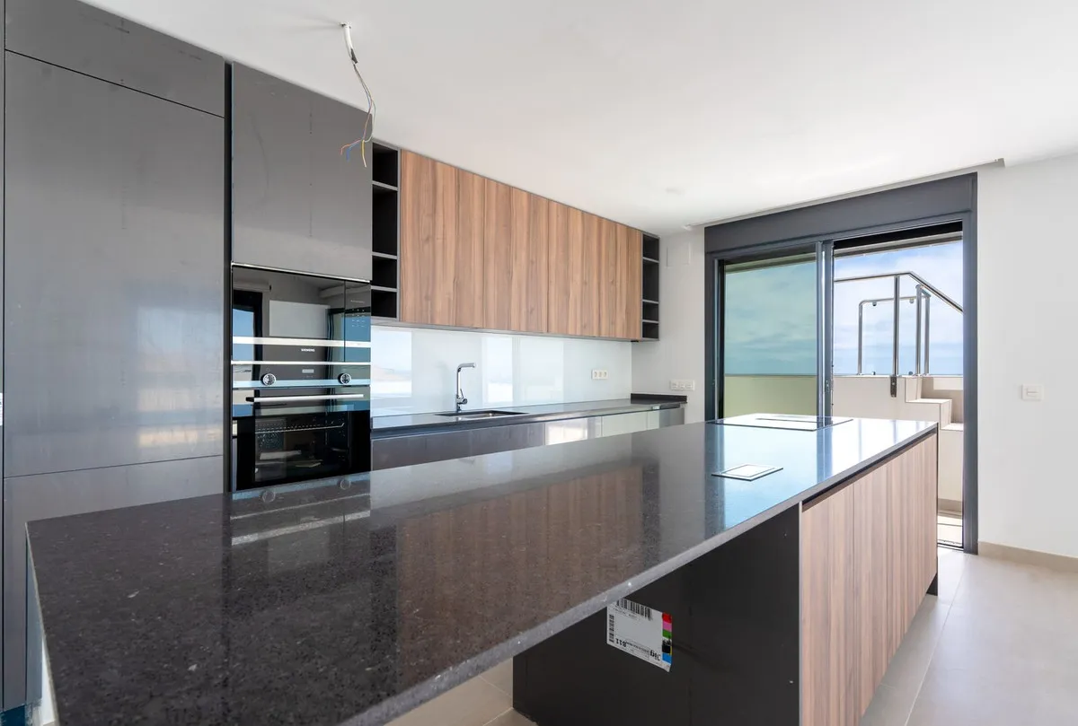 3889d09c-19a3-4fdf-bda4-77b6c9f19725