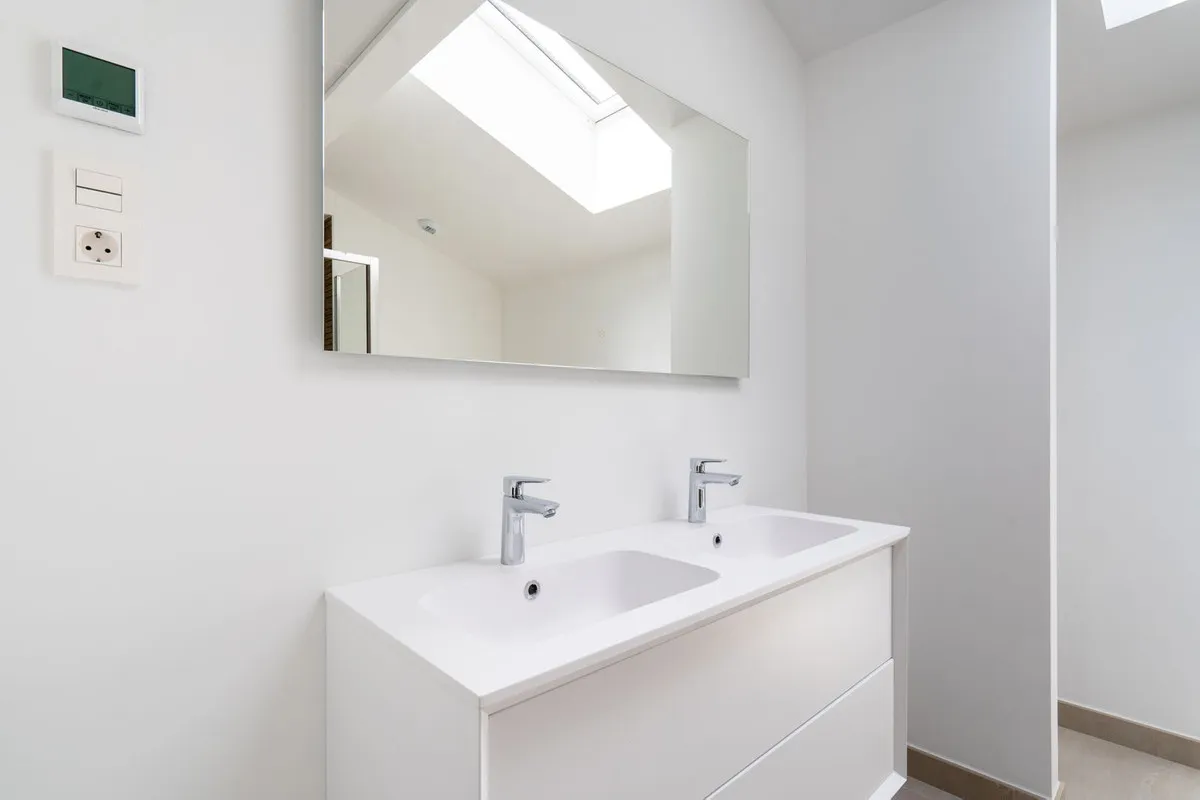 3bef3351-be74-4502-813d-e944704b04ec