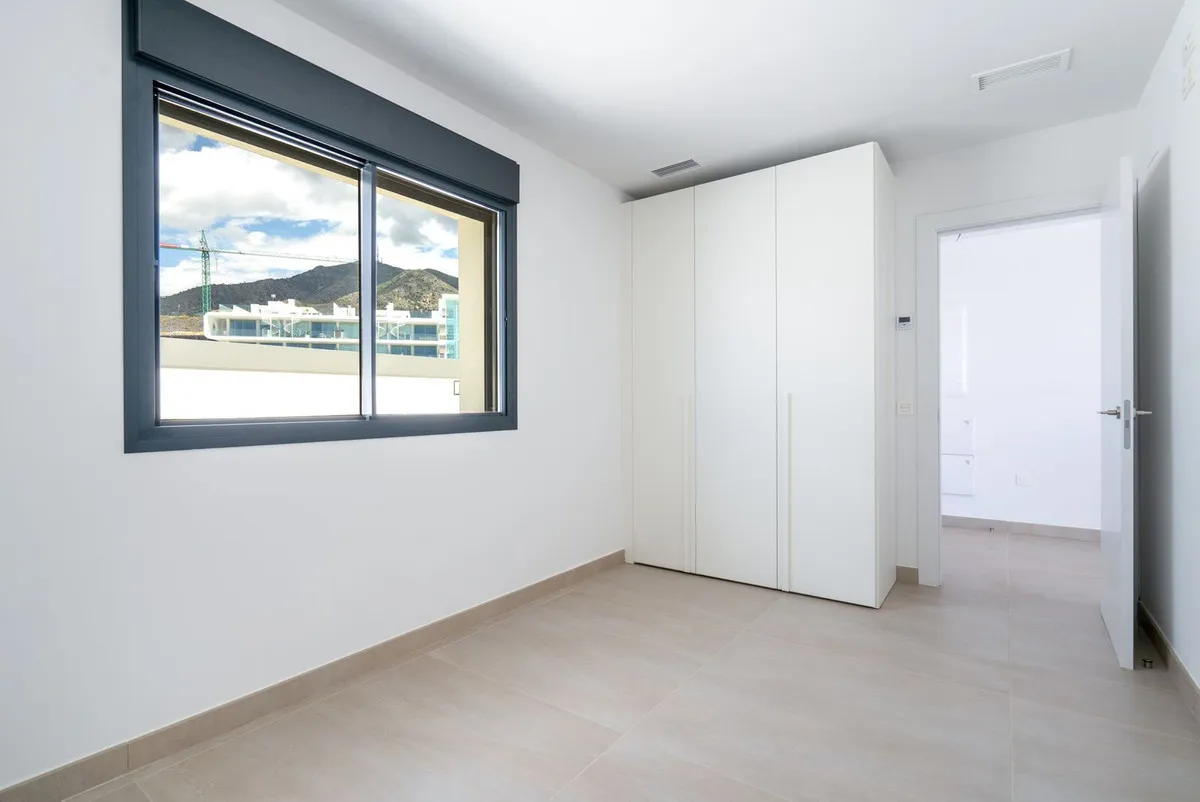 59d2a24b-14f0-4dc5-81b7-ee6de46ede71