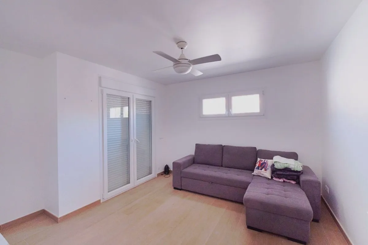 3de6a9f3-9c27-4eff-89a5-06f60953c2f9