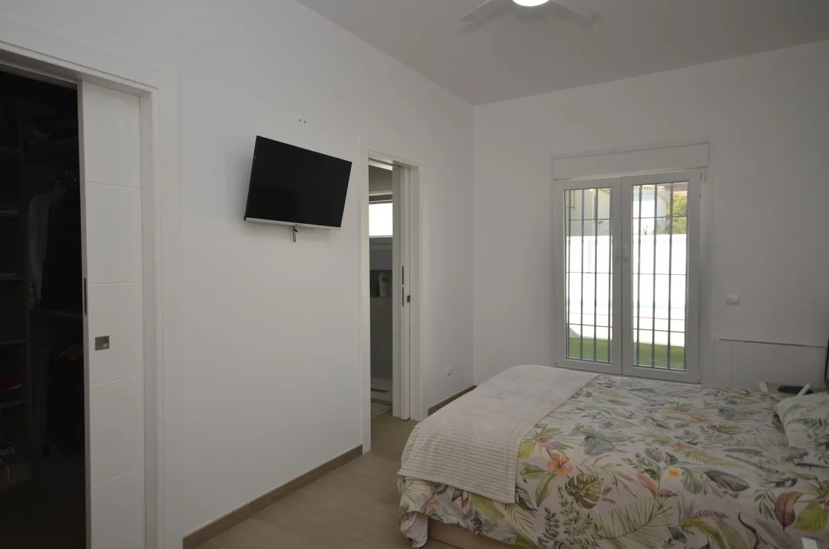 40258ac6-8750-438f-8660-8bcf15cc395a