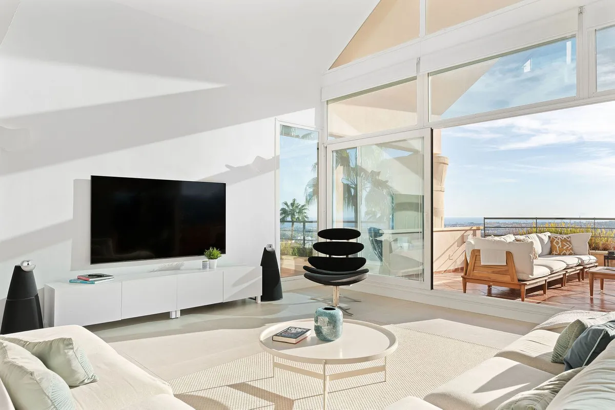 0e38b44c-2996-4147-b9d0-aa31210cebd0